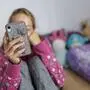 Handynutzung spielt sich auch bei Kindern spätabends im Bett ab | Handynutzung spielt sich auch bei Kindern spätabends im Bett ab