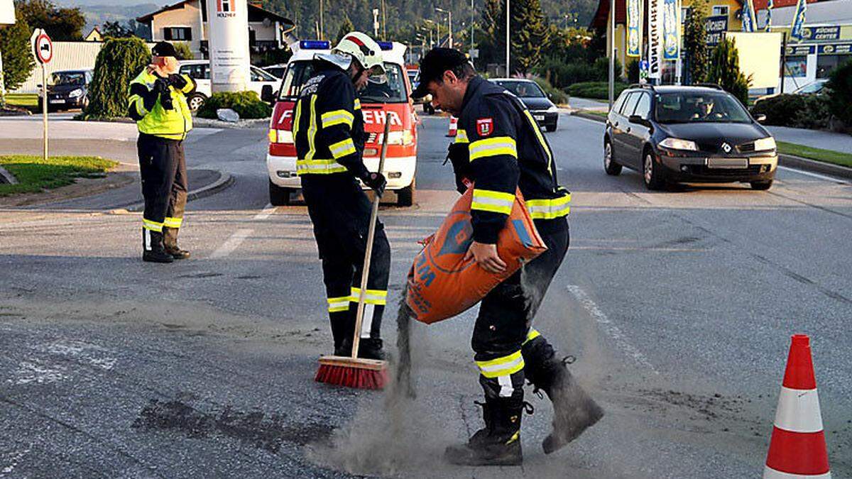 Zwölf Kameraden der Feuerwehr Voitsberg standen im Einsatz