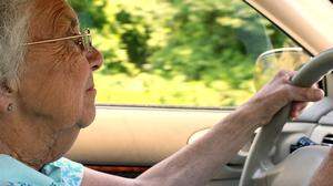 Für viele Senioren ist das Auto ein Zeichen der Selbstständigkeit