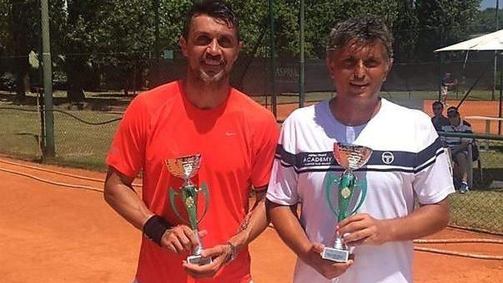 Paolo Maldini (links) tritt beim Challenger-Turnier in Mailand an