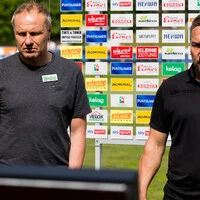 Wird Thomas Silberberger (links) ausgerechnet von einem seiner Vorgänger am WAC-Trainersessel, Manfred Schmid, abgelöst?