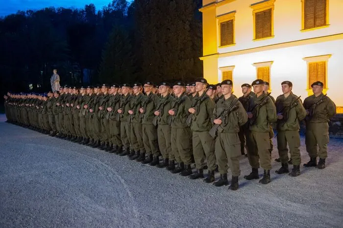 Auch heuer wurden wieder rund 260 Rekrutinnen und Rekruten im feierlichen Rahmen angelobt.