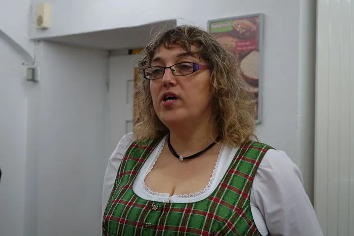 Maria Handler leitet den Nah&Frisch-Markt in der Stanz 49.
