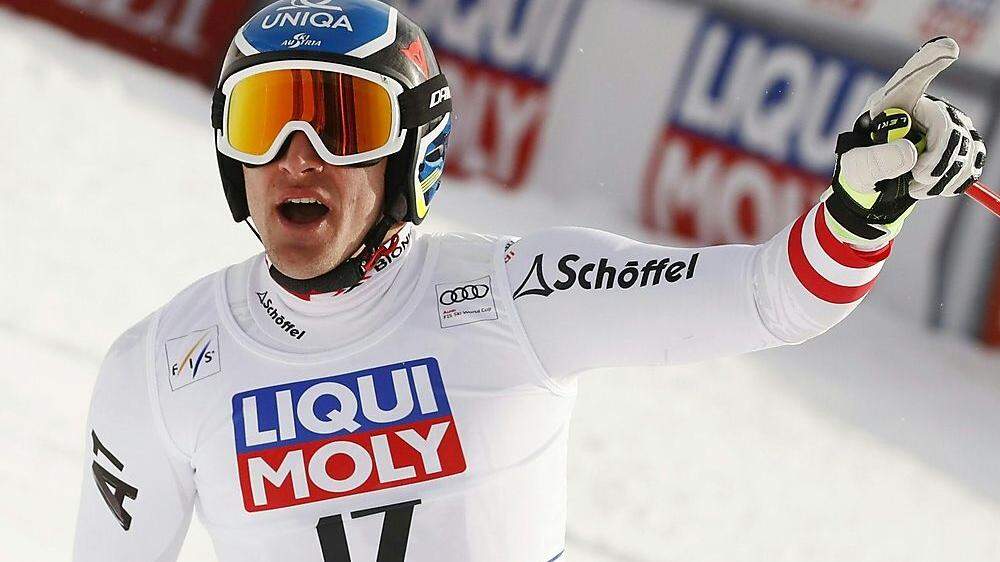 ÖSV-Skifahrer Matthias Mayer jubelte gestern mit Vincent Kriechmayr über einen Abfahrtssieg