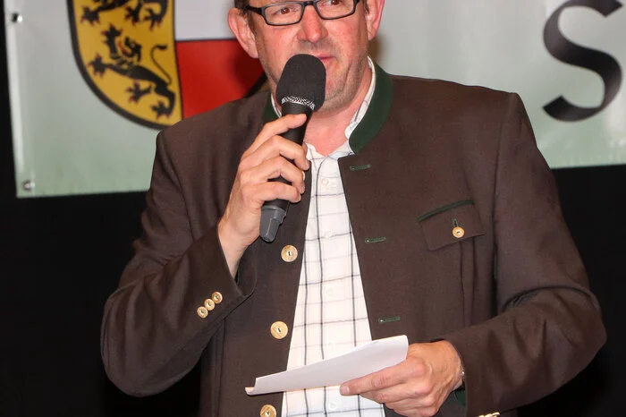Der Konzertabend wurde von Gernot Zechner 
moderiert.