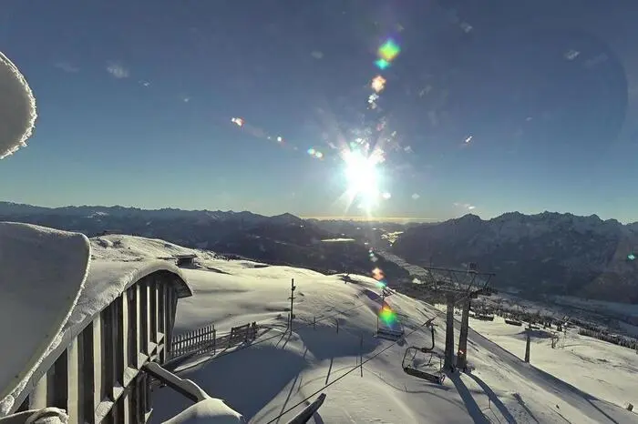 Verschoben wurde der Skistart auf dem Zettersfeld. Für eine ordentliche Piste war es im November zu mild. Nach "Winterwonderland" sieht es trotzdem schon aus.