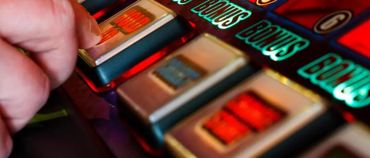 Mit den „verdammten Automaten“ begann der Abstieg in die Sucht