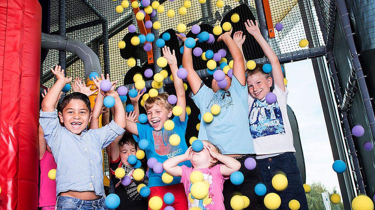 Die Kinder haben im „Planet Lollipop“ sichtlich Spaß 