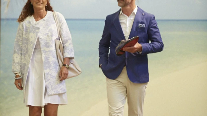 Ob Michael Schunko an diesem Abend seine Drittkarriere als Male Model gestartet hat? Für die Marionnaud Modenschau traute sich der Eckstein-Gastronom und Neo-Gemeinderat jedenfalls auf den Laufsteg. Links im Bild: Manuela Urban