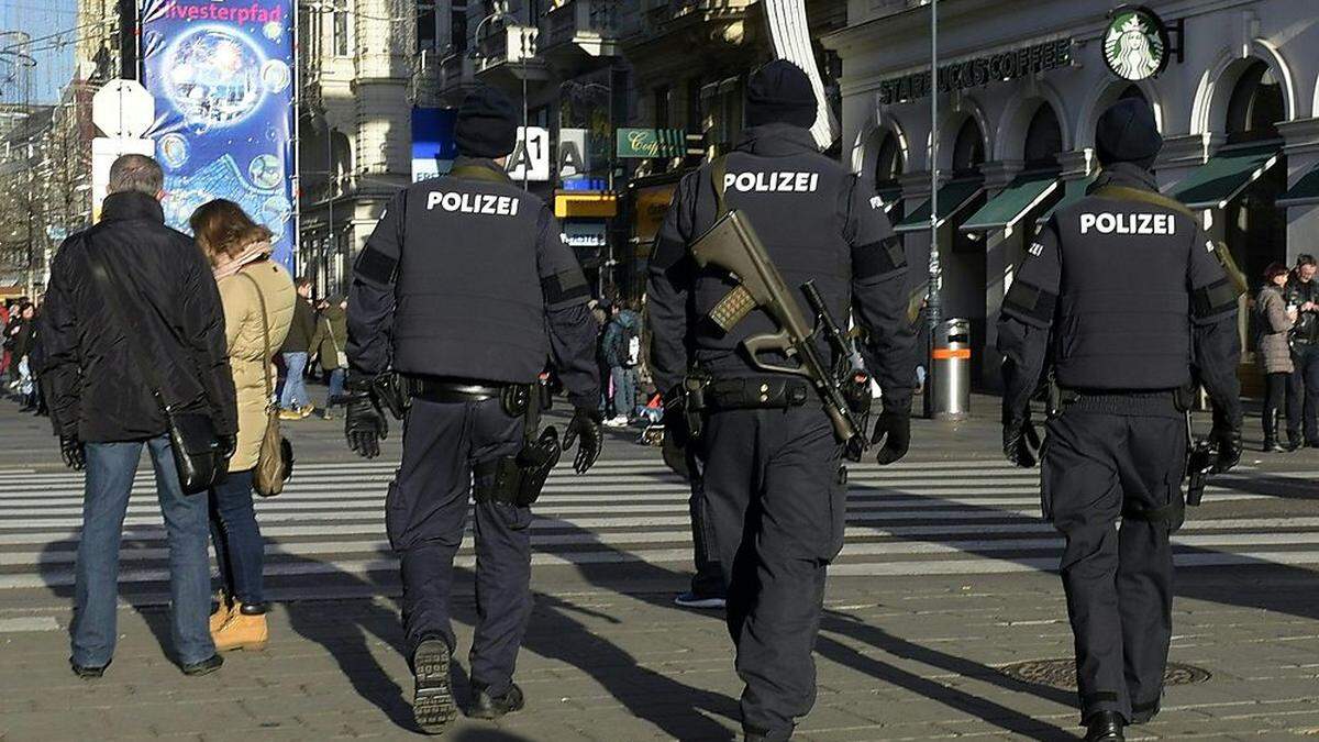 Polizeipräsenz am Silvesterpfad