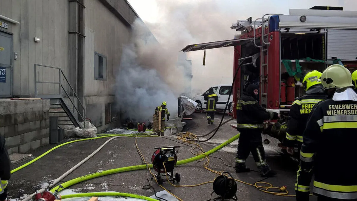 BRAND IM SPENDEN-LAGER