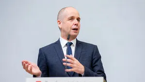 IHS-Chef Holger Bonin fordert Reformen bei Pensionen ein.