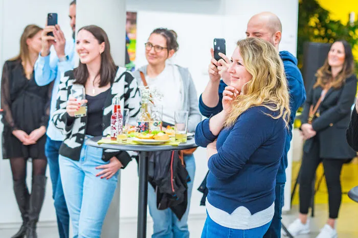 Mehr über die neuen Eistees mit Schuss und das Crowdfunding dafür hier.