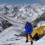 Hans Wenzl will ab 25. April den Gipfel der Annapurna in Angriff nehmen: Dieses Foto zeigt ihn am K2, im Hintergrund der Baltoro-Gletscher