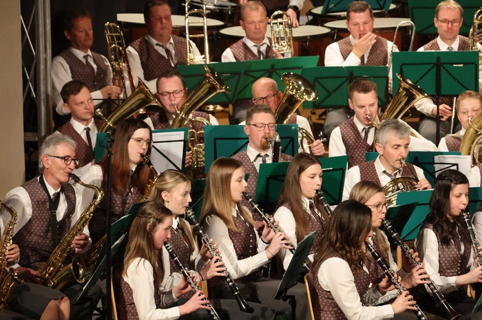 Auch das Jugendorchester unter der Leitung von Michael Strasser konnte mit zahlreichen Musikstücken überzeugen.