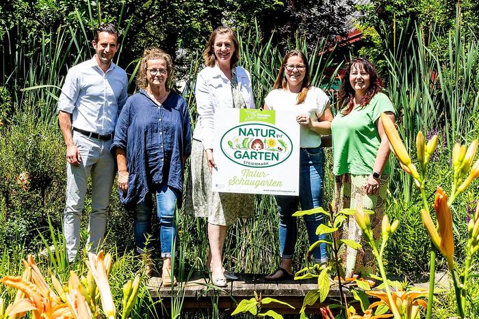 Landesrätin Barbara Eibinger-Miedl war zu Besuch in „Marias Gartenlaboratorium“