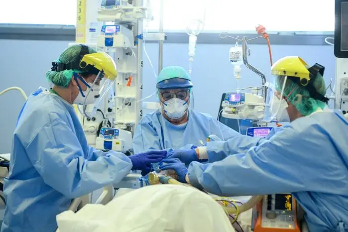 20. Februar 2020: In einem Krankenhaus der lombardischen Provinzstadt Codogno ist der „Patient 1“, der erste mit dem Coronavirus infizierte Italiener, identifiziert worden.