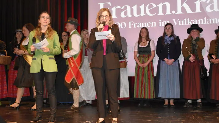 Bianca Lamprecht von der Landentwicklung Steiermark und Tamara Schober vom Regionalmanagement Südoststeiermark führten durch das Programm.