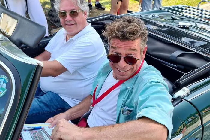 Unter den rund 200 Piloten gesichtet wurden unter anderem Formel 1–Legende Hans-Joachim Stuck, Kabarettist Alex Kristan sowie Entertainer Mat Schuh (am Foto rechts). 