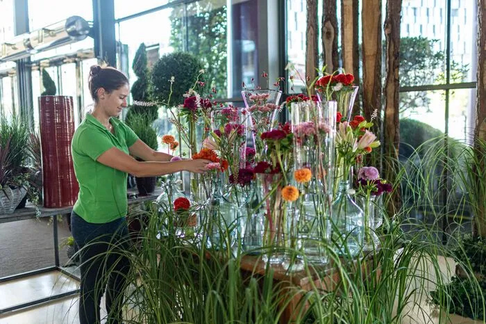 Am Donnerstag erwartet die rund 3000 Besucher bei der Jubiläumsfeier ein Blütenmeer: 50.000 Schnittblumen werden in floristischen Kunstwerken verarbeitet und20.000 Topfpflanzen sorgen für ein grünes Ambiente.