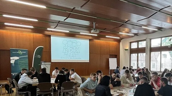 60 Schülerinnen und Schüler nahmen teil