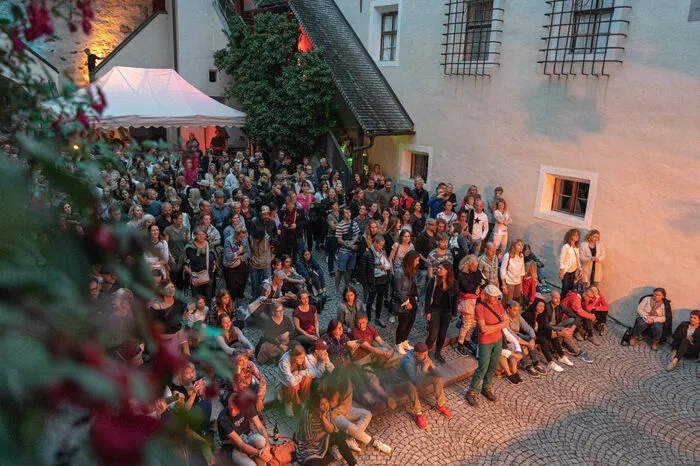 Mit 350 Besuchern war das Konzert restlos ausverkauft