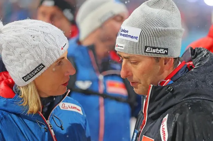 BISCHOFSHOFEN,AUSTRIA,06.JAN.24 - NORDIC SKIING, SKI JUMPING - FIS World Cup, Four Hills Tournament, large hill, men. Image shows president Roswitha Stadlober and sporting director Mario Stecher (Ski Austria). Photo: GEPA pictures/ Thomas Bachun