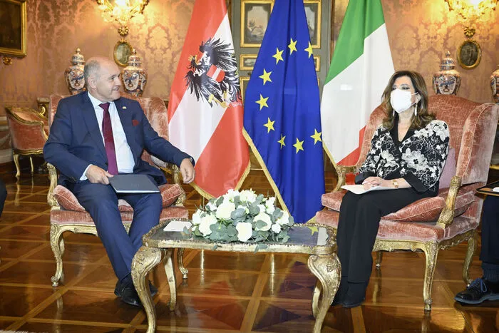In Rom tauschte sich Sobotka etwa mit der Präsidentin des Senats, Maria Elisabetta Casellati, aus