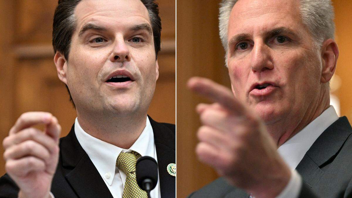 McCarthy (r.) will nach seiner Abwahl nicht mehr antreten. Ein Nachfolger ist derzeit nicht in Sicht. Matt Gaetz (r.) hat McCarthys Sturz organisiert 