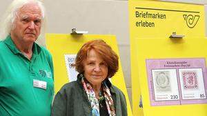 Organisator Erwin Mathe und Künstlerin Brigitte Heiden