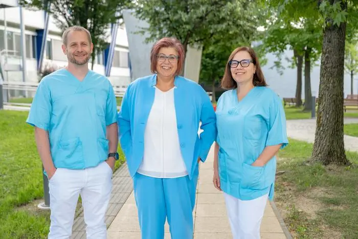 Die operative Führung am LKH Weiz: Ärztlicher Standortleiter Stefan Pötz, Karin Puchner (Leiterin der Krankenhausverwaltung) und Pflegeleiterin Heidelinde Bachler (seit 1. August 2025)