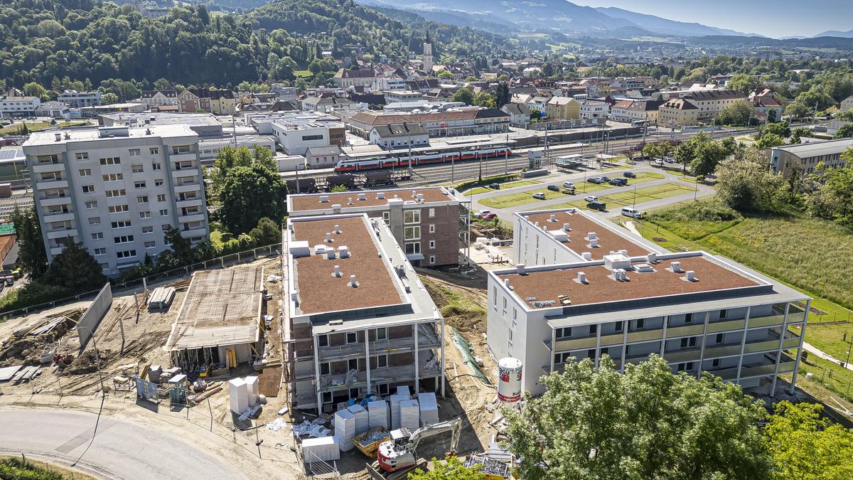 10,4 Millionen Euro werden in den Bau der Wohnanlage „Am Kirchbichl“ hinter dem Bahnhof Wolfsberg investiert