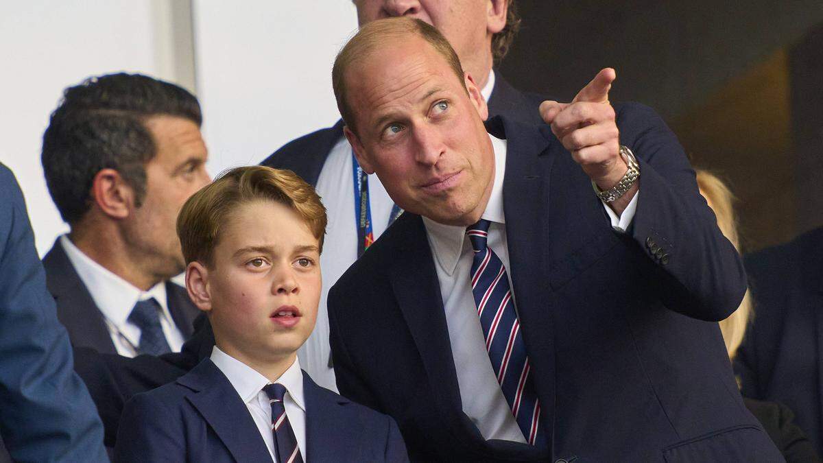 Prinz George mit Papa, Prinz William, beim EM-Finale 2024 