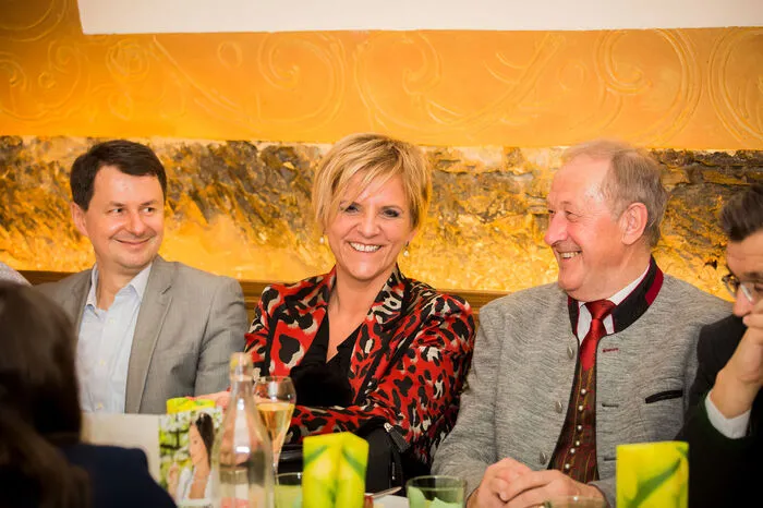 Auch ORF-Landesdirektorin Karin Bernhard und Landtagspräsident Rudolf Schober ließen sich die Verkostung nicht entgehen.