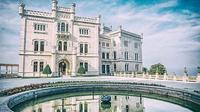 Das Schloss Miramare ist seit 1955 ein staatliches Museum 