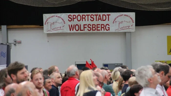 In einem packenden Finale vor rund 1500 Zuschauern gelang es dem Steirer Martin Strempfl sowie der Tirolerin Olivia Hofmann, den Luftgewehreinzelbewerb für sich zu entscheiden.