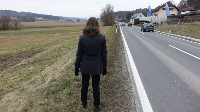 Zehn Jahre später kehrt Ulrike Winkler an den Unfallort zurück