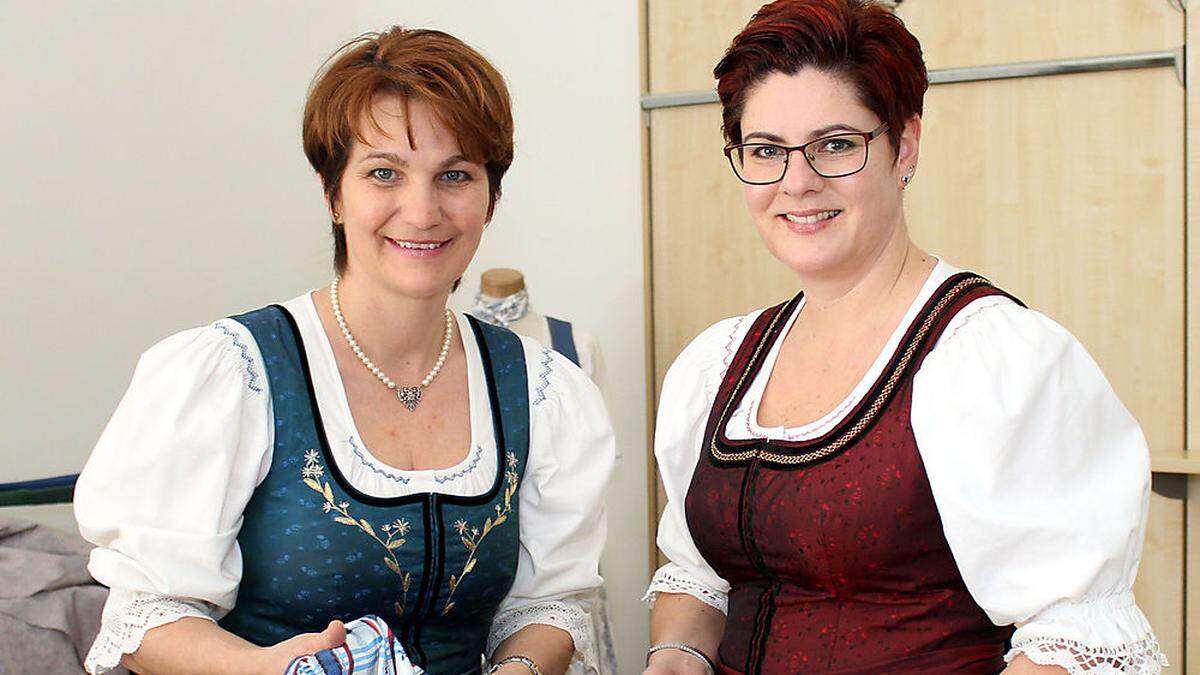 Sieglinde Stocker (links) und Andrea Weber eröffnen in Wolfsberg die „Trachtenwerkstatt“