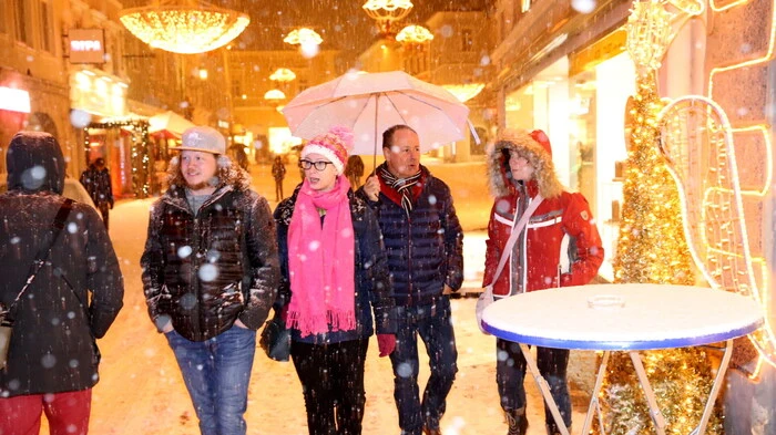 Unter dem Motto „St. Veiter Weihnachtszauber“ lud am Freitagabend das St. Veiter Stadtmarketing (Stama) zur Einkaufnacht in die Herzogstadt. 