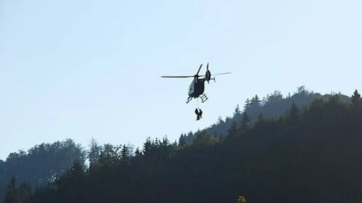 Die Feuerwehr musste teilweise zum Einsatzort geflogen werden