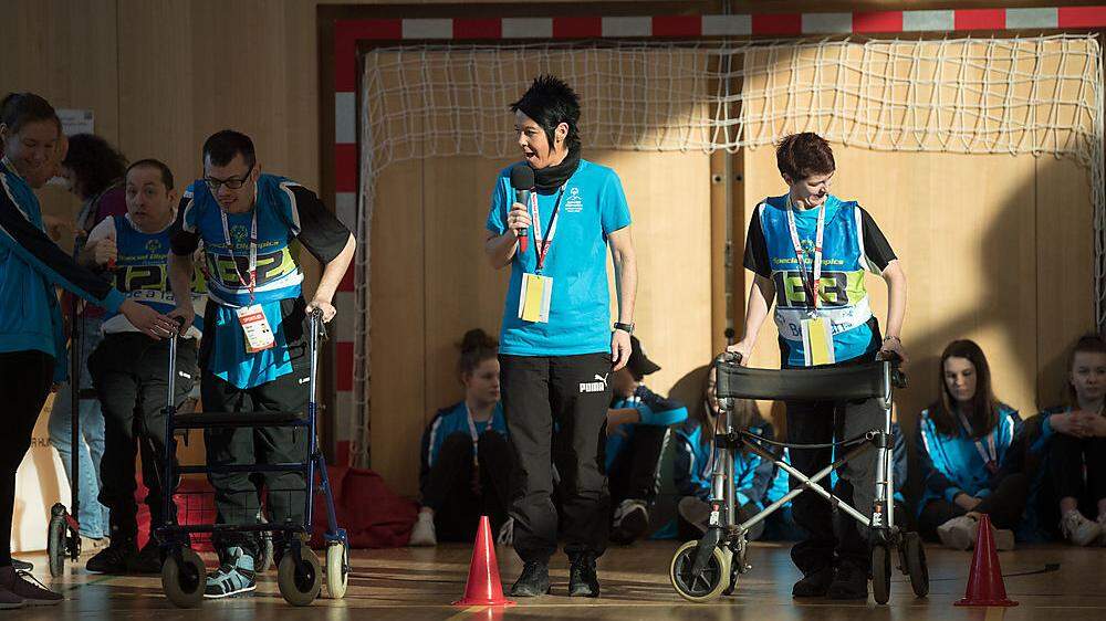 Einer der ersten Wettbewerbe der Winterspiele ist der MATP-Rollstuhl- und Rollatorbewerb
