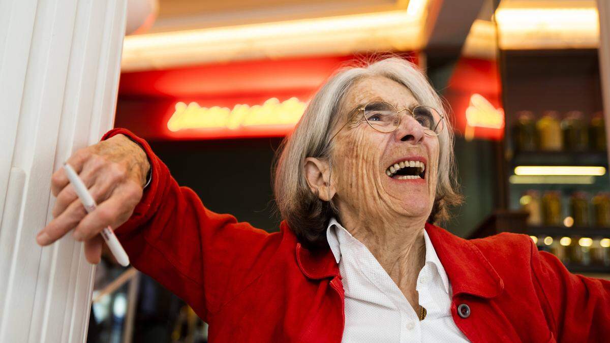 Donna Leon hat bislang 31 Fälledes Commissario Brunetti geschrieben.