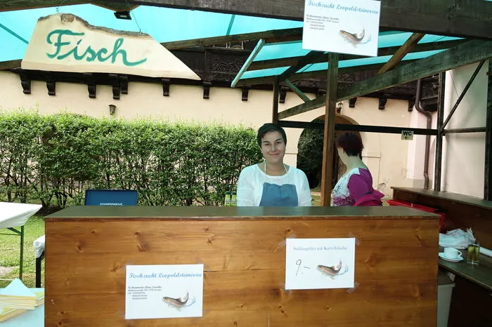 ..und die dem Schloss Leopoldstein nahe liegende Fischzucht Taxacher.