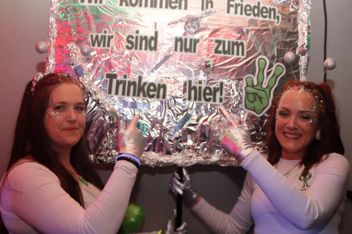 Bitte klicken Sie sich durch die Bilder!
