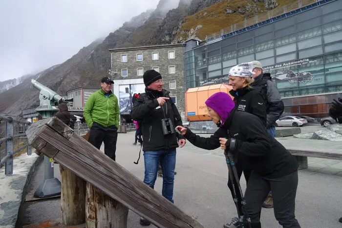 Peter Rupitsch erklärte die umliegenden Berge.