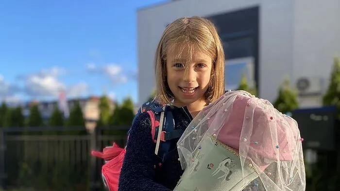 Sarah konnte ihren ersten Schultag in der VS Landschach kaum erwarten! Die Freude war groß, als es endlich losging. Hier können Sie ihr Bild hochladen!  