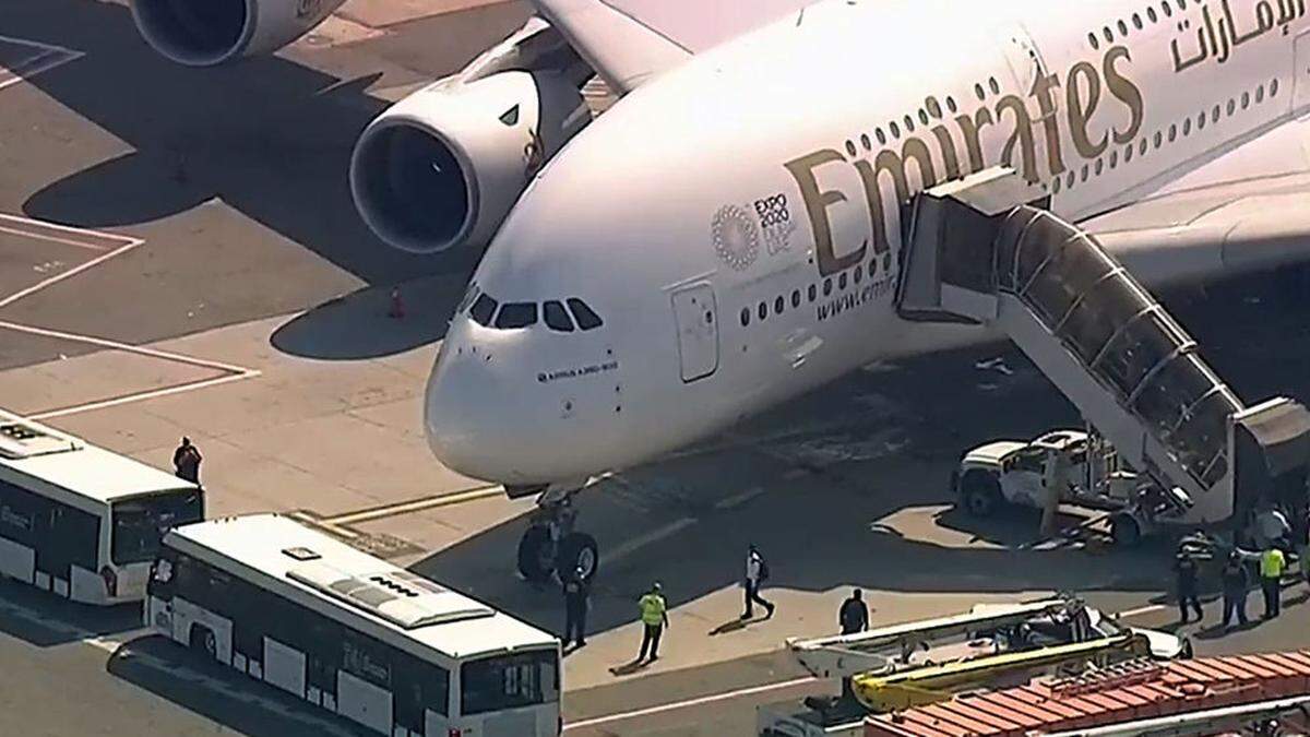 Dieses Flugzeug, das aus Dubai kam, musste evakuiert werden 