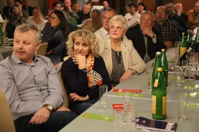 Mit Interesse verfolgte das Publikum die Podiumsdiskussion