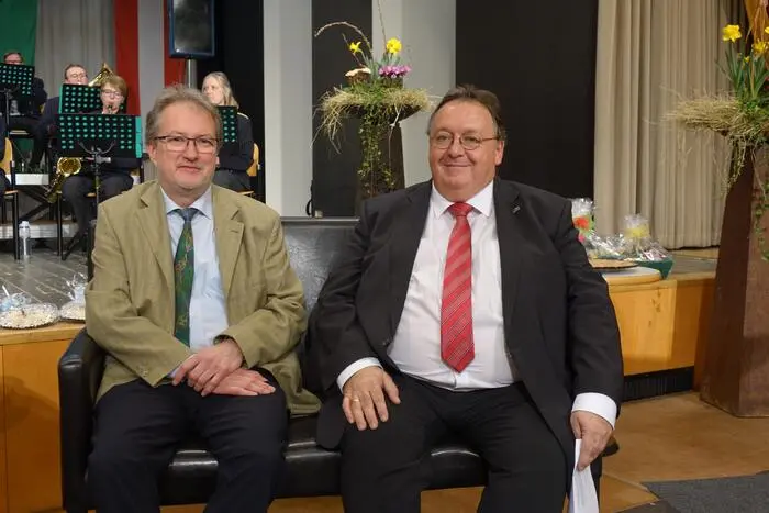 Abteilungsleiter Werner Tripolt und Direktor Günther Greier von der HTL Bulme Graz gaben einen Einblick in die Schule.