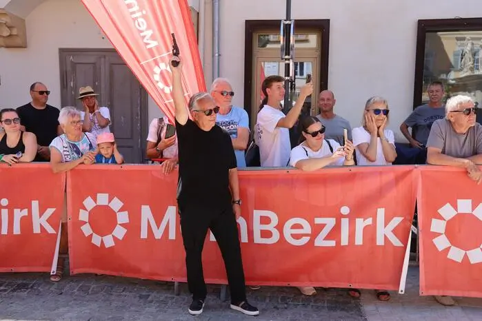 Den Startschuss feuerte Bürgermeister Karl Lautner ab